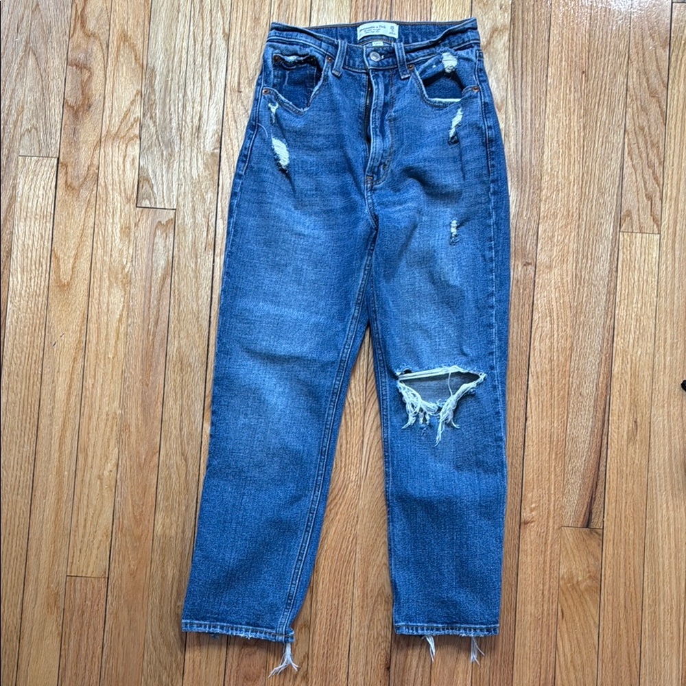 A&F Curve Love Blue Ankle Straight High Rise Jeans Size 0